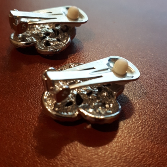 Vintage Clip On earrings Silver tone - Picture 3 of 5